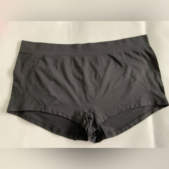 SKIMS SOFT SMOOTHING BOY SHORT - Picture 10 of 10